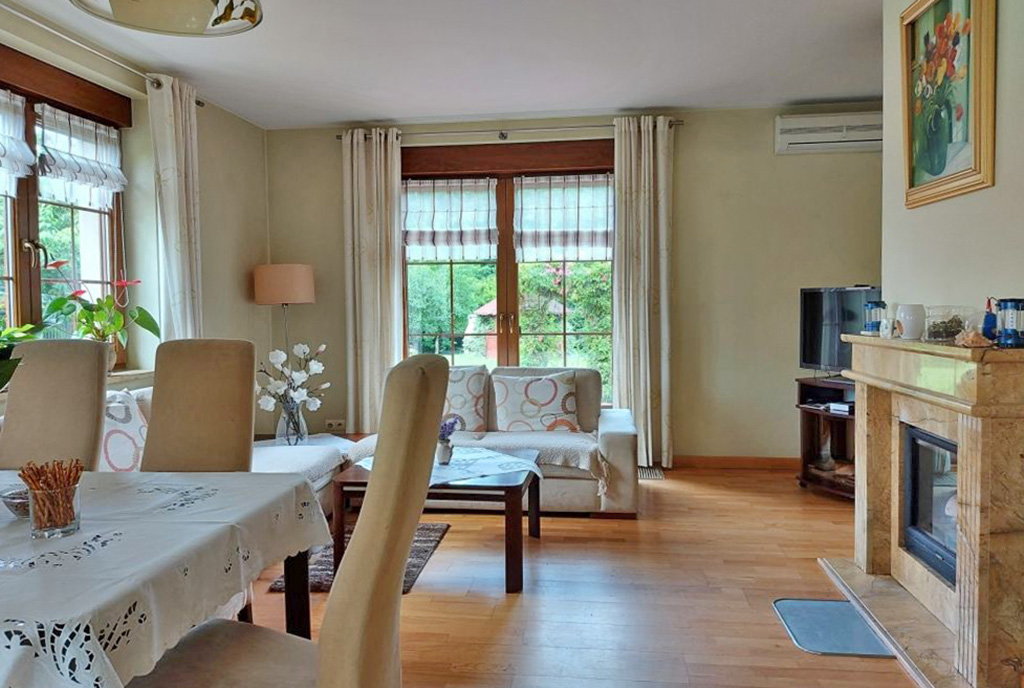 stylowy salon w ekskluzywnej willi do sprzedaży Żagań