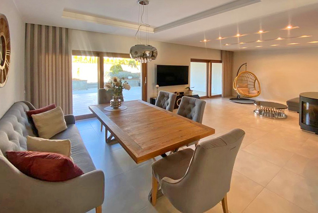 nowoczesny salon w ekskluzywnej willi do sprzedaży Tczew (okolice)