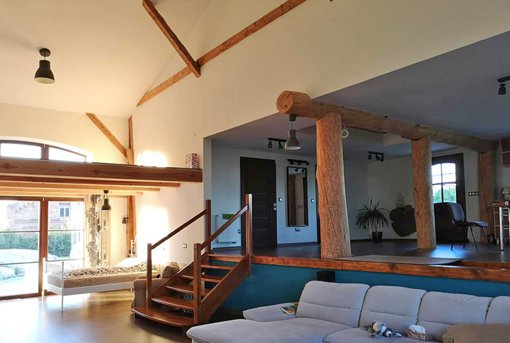 2-poziomowy salon w ekskluzywnej willi na sprzedaż Wrocław (okolice)