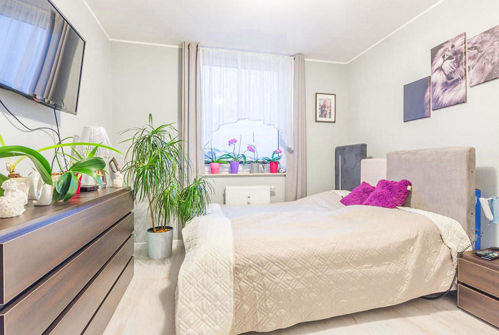 zaciszna sypialnia w luksusowym apartamencie do sprzedaży Gdańsk