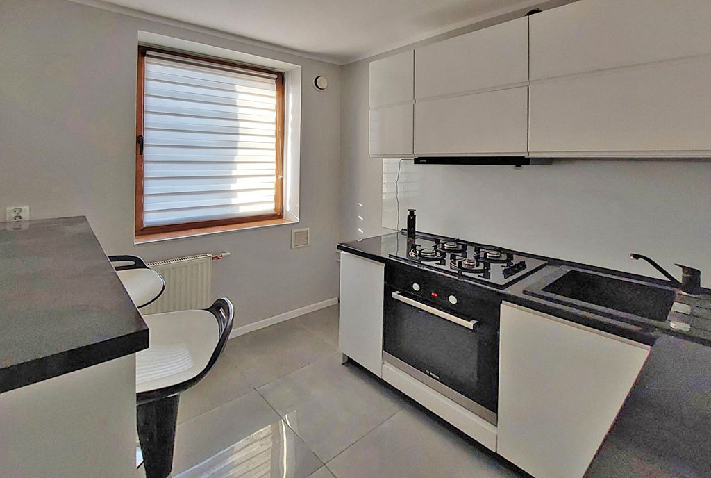 funkcjonalnie zabudowana kuchnia w luksusowym apartamencie na sprzedaż Częstochowa (okolice)