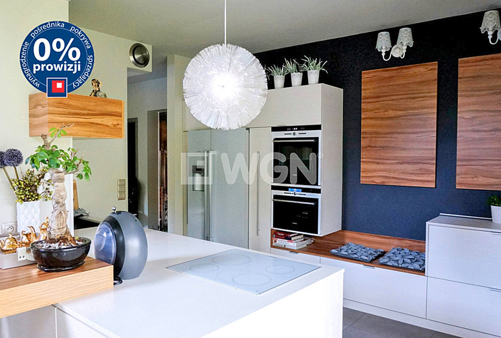 prywatna jadalnia w ekskluzywnej willi na sprzedaż Wrocław