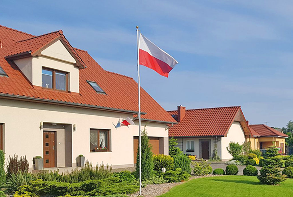 widok od strony ogrodu na luksusową willę na sprzedaż Gorzów Wielkopolski (okolice)