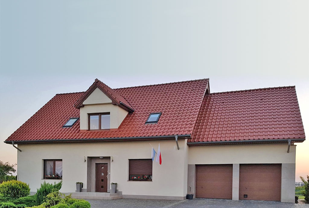 frontowa elewacja ekskluaywnej wili do sprzsedaży Gorzów Wielkopolski (okolice)