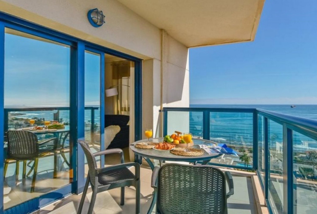 widokowy taras przy ekskluzywnym apartamencie do sprzedaży Hiszpania (Torrevieja)
