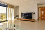 zbliżenie na pokój dzienny w ekskluzywnym apartamencie na sprzedaż Hiszpania (Torrevieja)