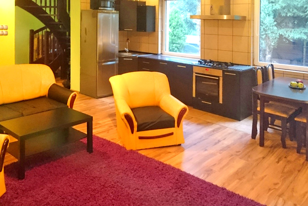 funkcjonalna zabudowa kuchni w ekskluzywnej willi na sprzedaż Legnica (okolice)