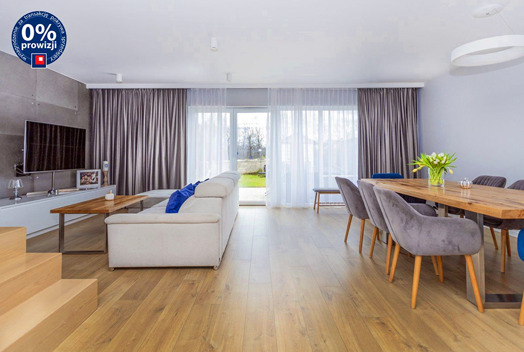 zapierający dech w piersiach pokój dzienny w luksusowej willi na sprzedaż Gdańsk