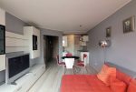 zaprojektowane w nowoczesnym designie wnętrze luksusowego apartamentu na sprzedaż Wrocław