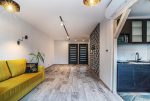 przestronne wnętrze luksusowego apartamentu na sprzedaż Wrocław