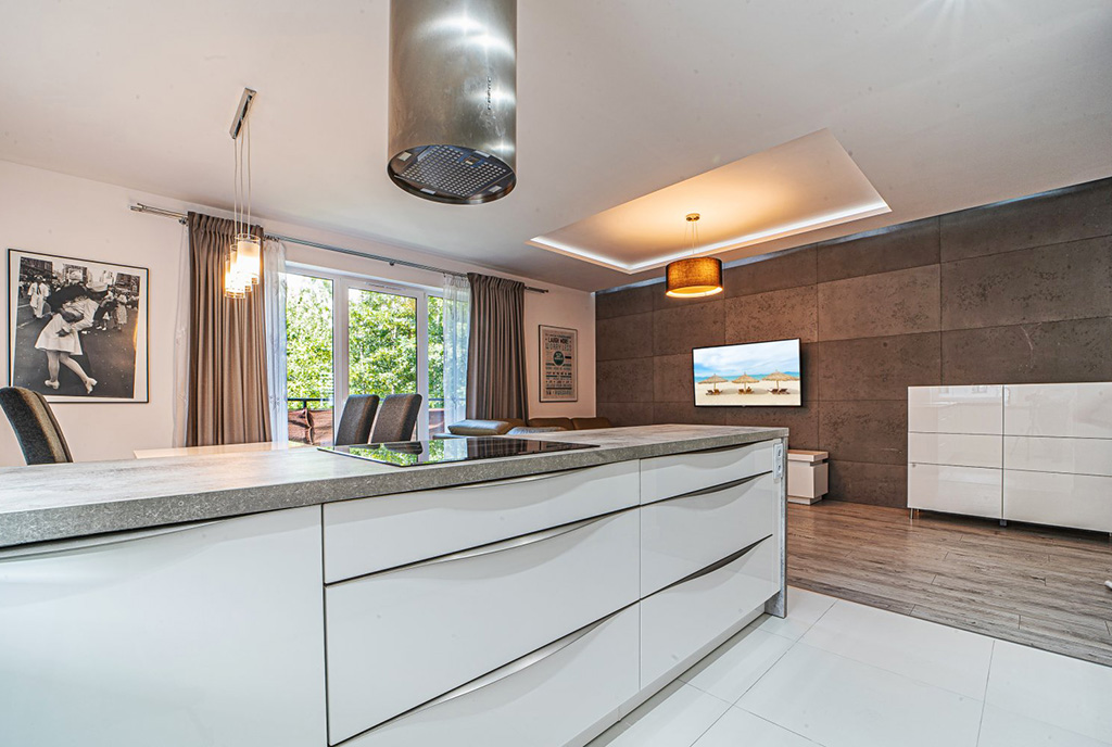 nowoczesna kuchnia w luksusowym apartamencie na wynajem Bolesławiec