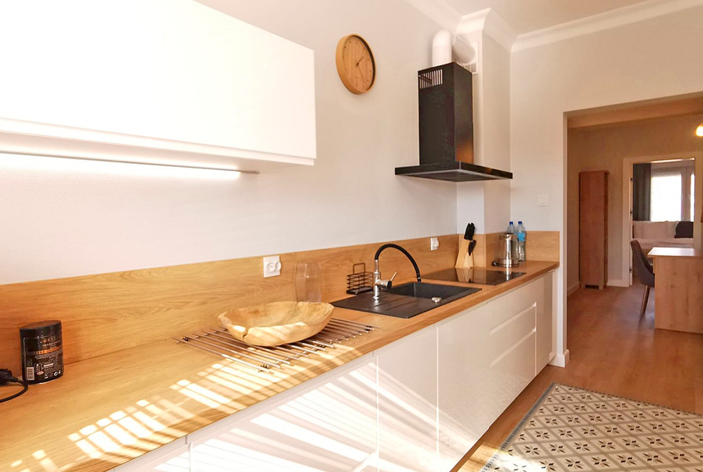 zabudowana kuchnia w luksusowym apartamencie na wynajem Słupsk