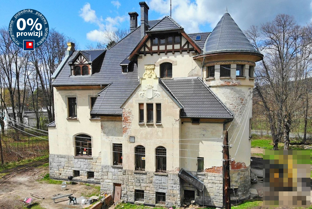 historyczny charakter ekskluzywnego pałacu na sprzedaż Jelenia Góra