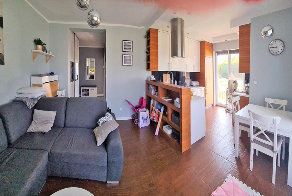fragment słonecznego i przestronnego wnętrza ekskluzywnego apartamentu na sprzedaż Bielsko-Biała (okolice)
