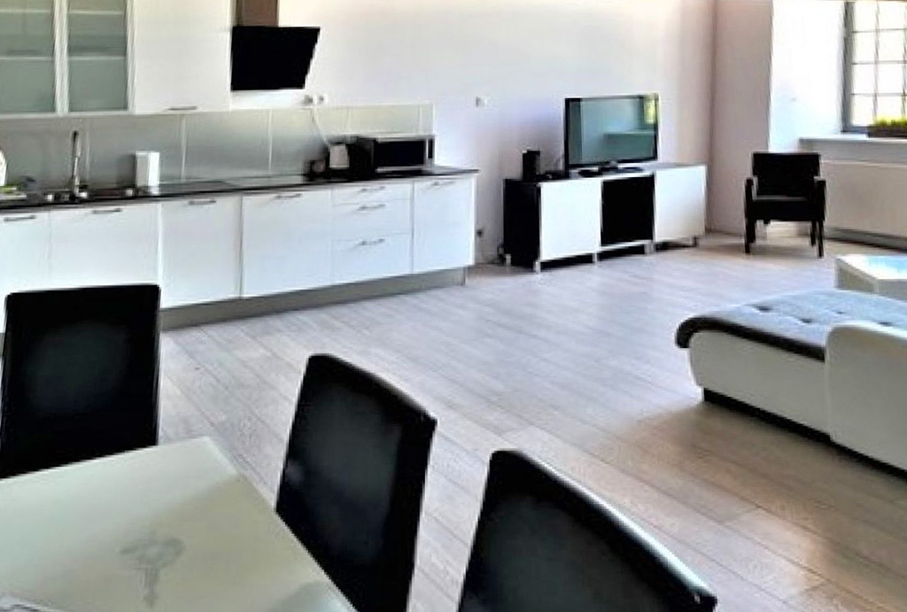 zbliżenie na pokój dzienny w luksusowym apartamencie na sprzedaż Łódź
