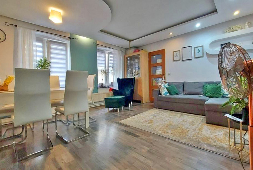 reprezentacyjne salon w ekskluzywnym apartamencie do sprzedaży Żagań (okolice)