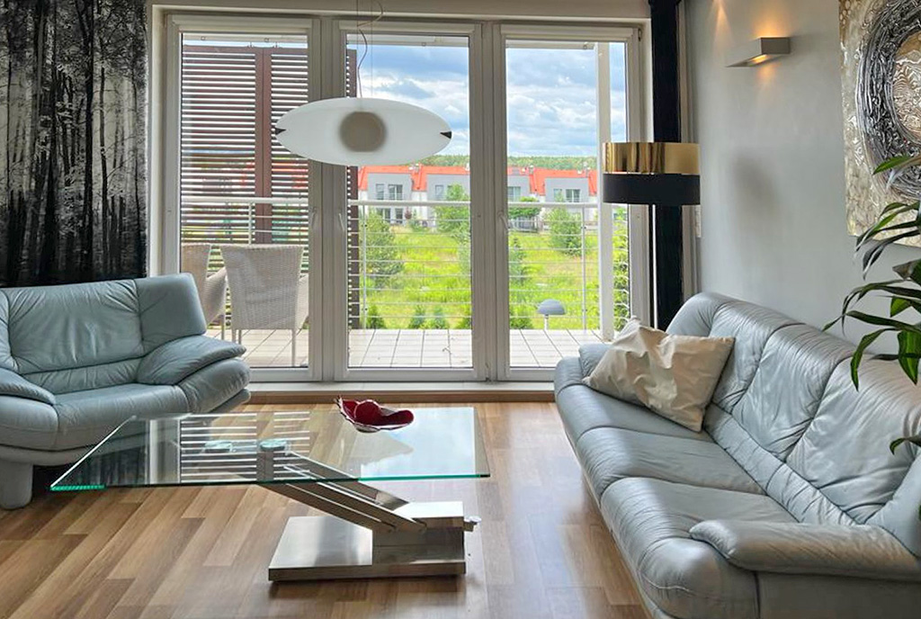 zbliżenie na pokój gościnny w luksusowym apartamencie na wynajem Katowice