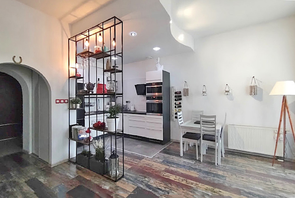 efektowne oświetlenie wnętrza ekskluzywnego apartamentu do sprzedaży Legnica