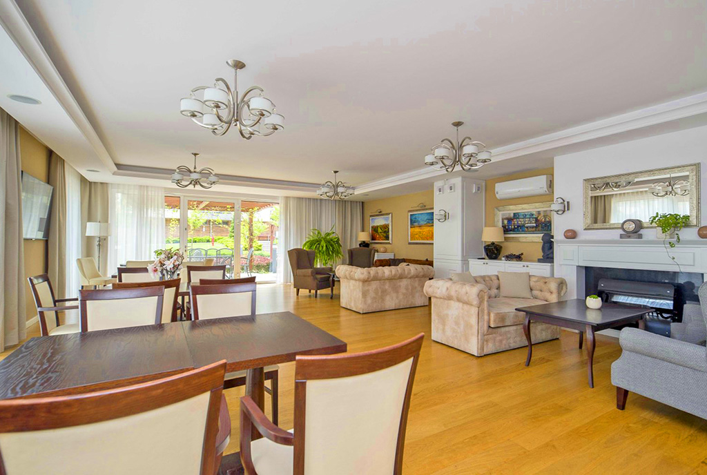 stylowy salon w ekskluzywnym apartamencie do wynajęcia Katowice