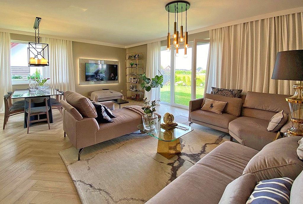 elegancki salon w ekskluzywnej willi do sprzedaży Szczecin (okolice)