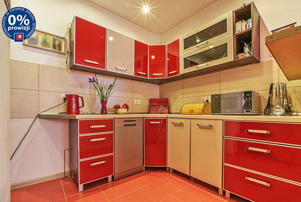 zabudowana funkcjonalnie kuchnia w luksusowym apartamencie na sprzedaż Bolesławiec