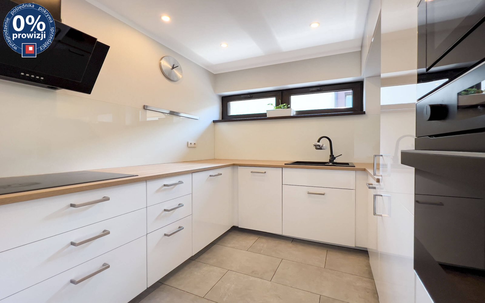 funkcjonalnie zabudowana kuchnia w luksusowym apartamencie na sprzedaż Katowice (okolice)