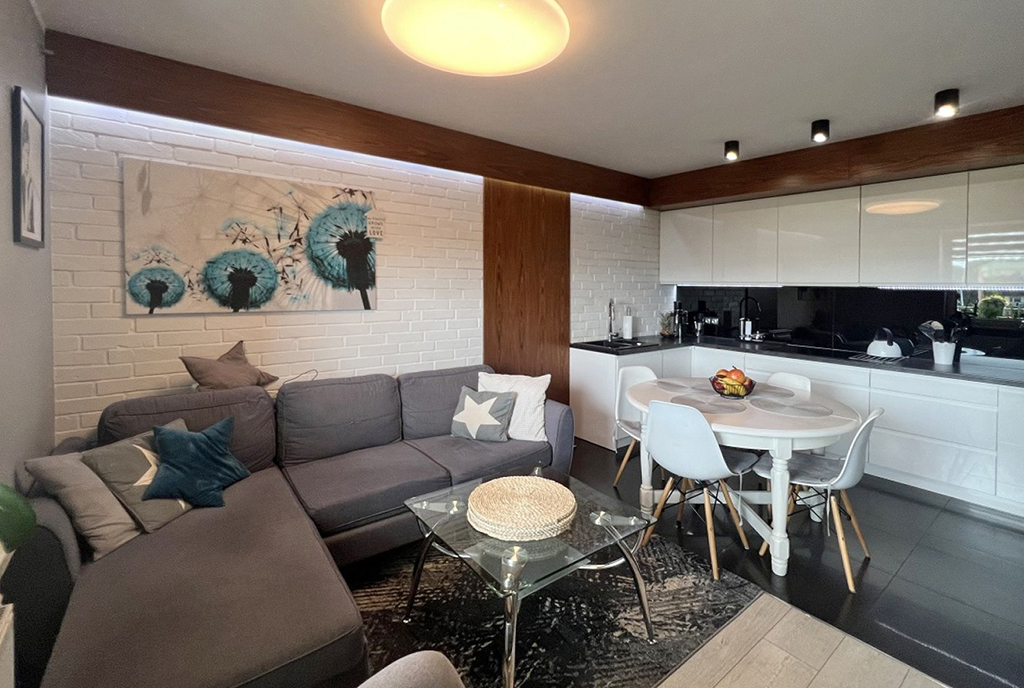inna perspektywa salonu w luksusowym apartamencie na sprzedaż Zielona Góra (okolice)