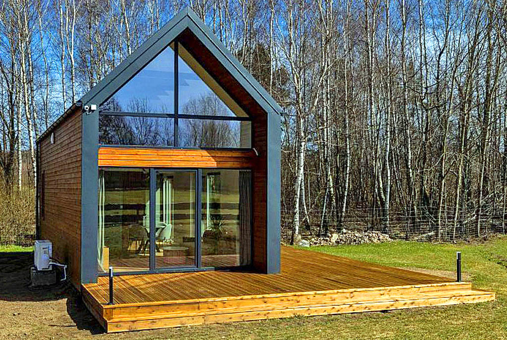 widok od strony tarasu na luksusową willę do sprzedaży Gdańsk (okolice)