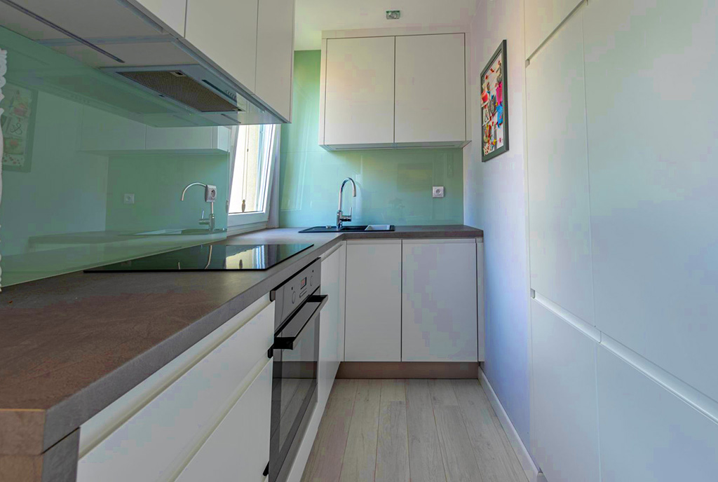 zabudowana kuchnia w ekskluzywnym apartamencie na wynajem Elbląg