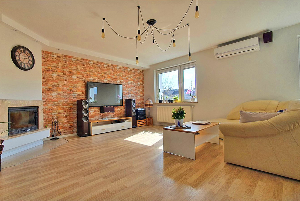 zbliżenie na pokój dzienny w luksusowym apartamencie na sprzedaż Gdańsk