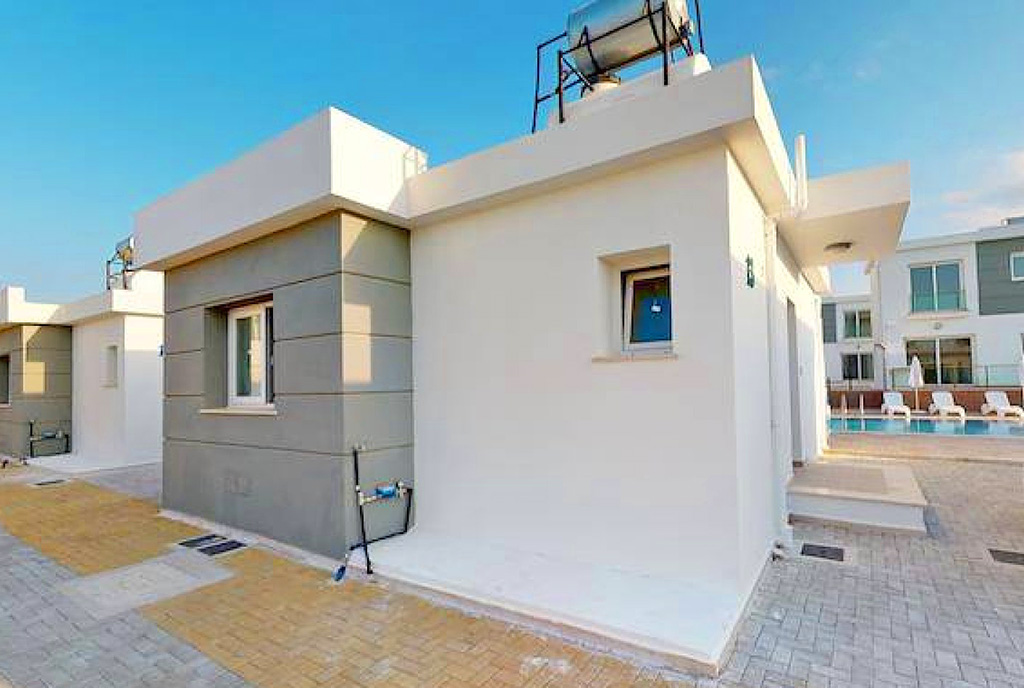 zbliżenie pokazujące luksusową willę na sprzedaż Cypr (Iskele)