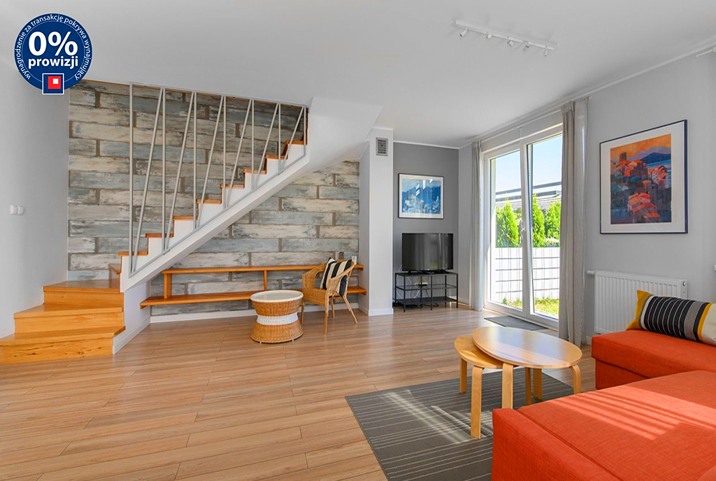 salon oraz wyjście na taras przy luksusowej willi do wynjamu Gdynia (okolice)