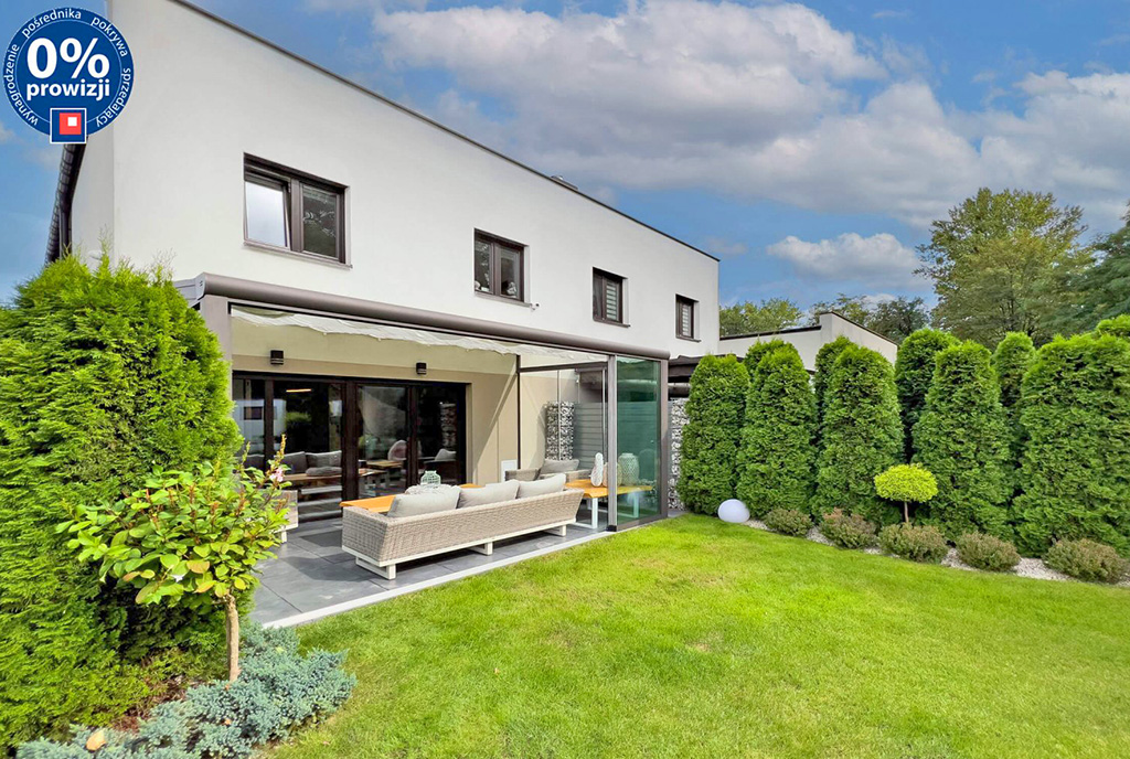 zielona działka wokół ekskluzywnej willi na sprzedaż Katowice (okolice)