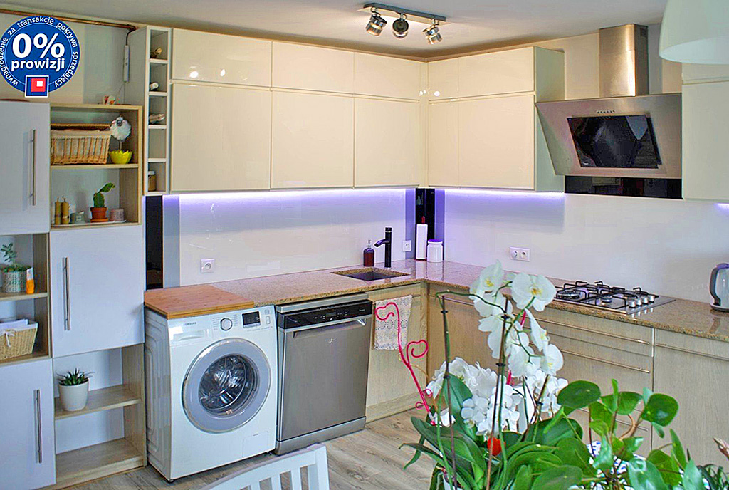 zbliżenie na aneks kuchenny w ekskluzywnym apartamencie do sprzedaży Wałbrzych (okolice)