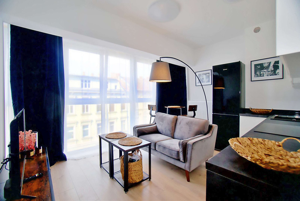 imponujący salon w ekskluzywnym apartamencie do wynajmu Gorzów Wielkopolski