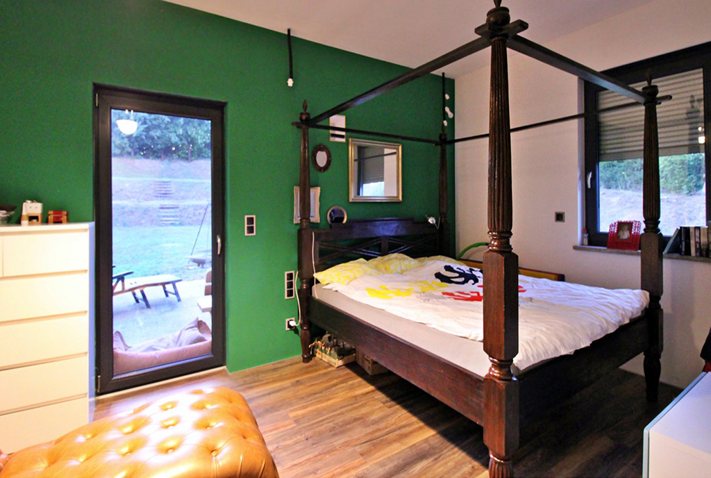 ciekawie zaaranżowana sypialnia w luksusowej willi do sprzedaży Frankfurt nad Odrą (okolice)