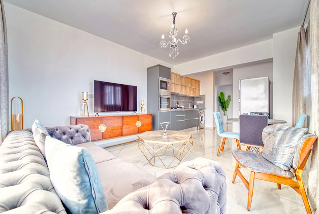komfortowy salon w luksusowym apartamencie na sprzedaż Cypr (Iskele)