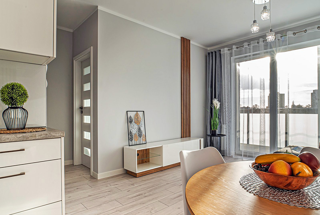 elegancki salon w ekskluzywnym apartamencie do wynajęcia Bolesławiec