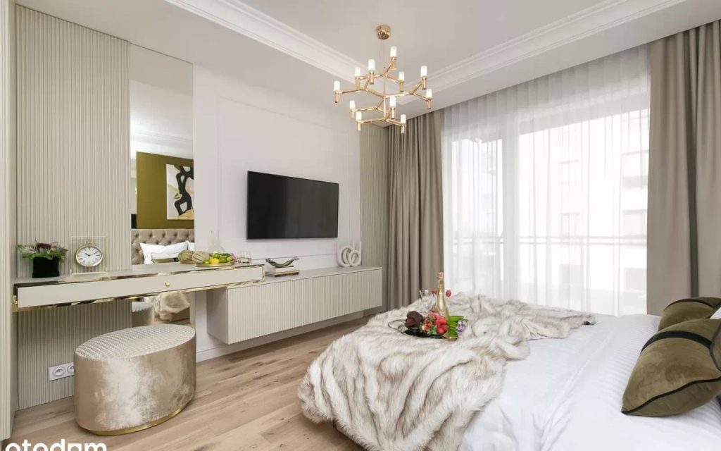 zaciszna sypialnia i wytworny salon w ekskluzywnym apartamencie do sprzedaży Gdańsk