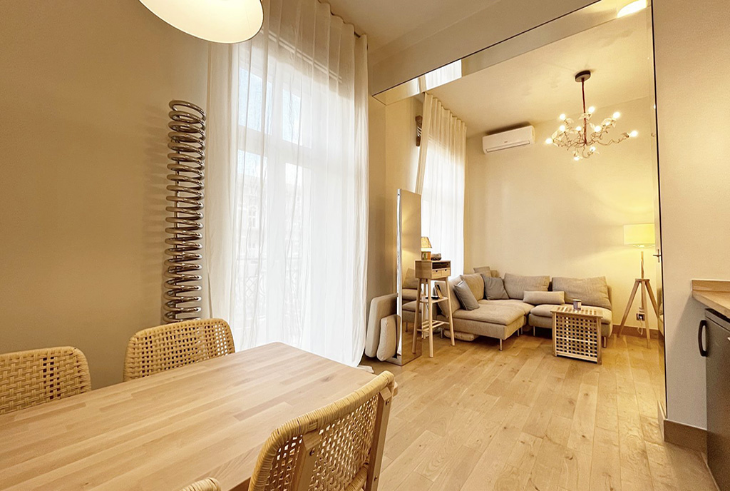 fragment salonu w luksusowym apartamencie na sprzedaż Szczecin