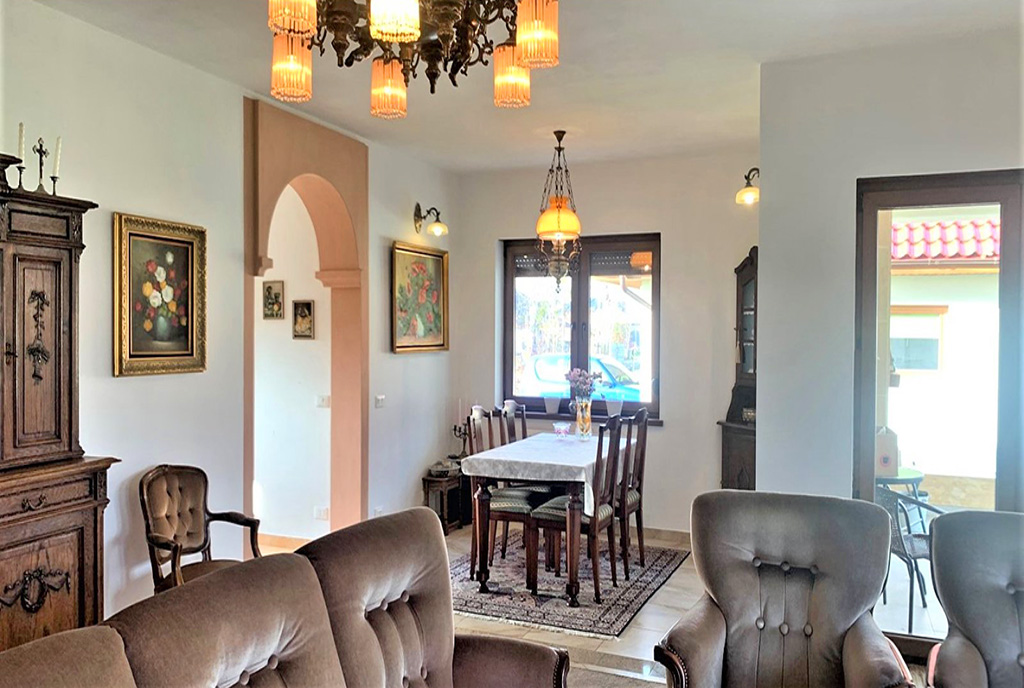 kameralne wnętrze ekskluzywnej willi do sprzedaży Wrocław (okolice)