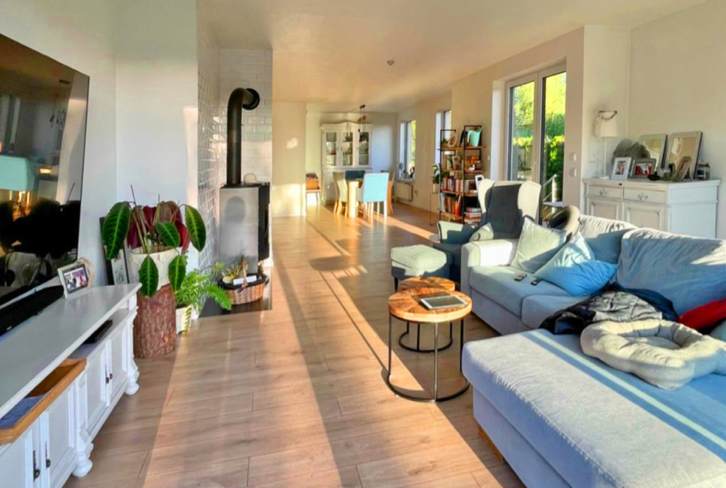 reprezentacyjny pokój dzienny w luksusowej willi do wynajmu Szczecin