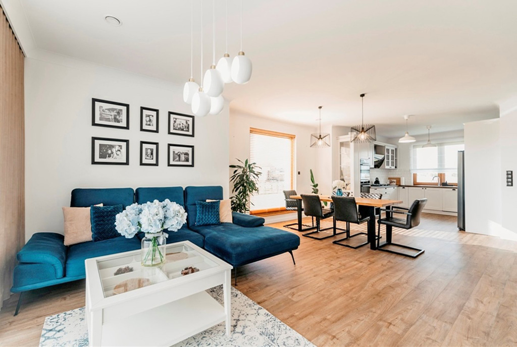 elegancki pokój gościnny w luksusowej willi na sprzedaż Kalisz (okolice)