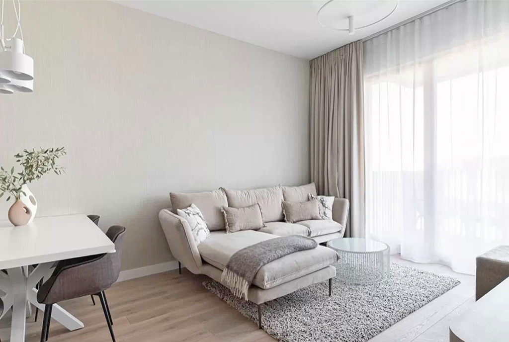 elegancki salon w ekskluzywnym apartamencie na sprzedaż Gdynia