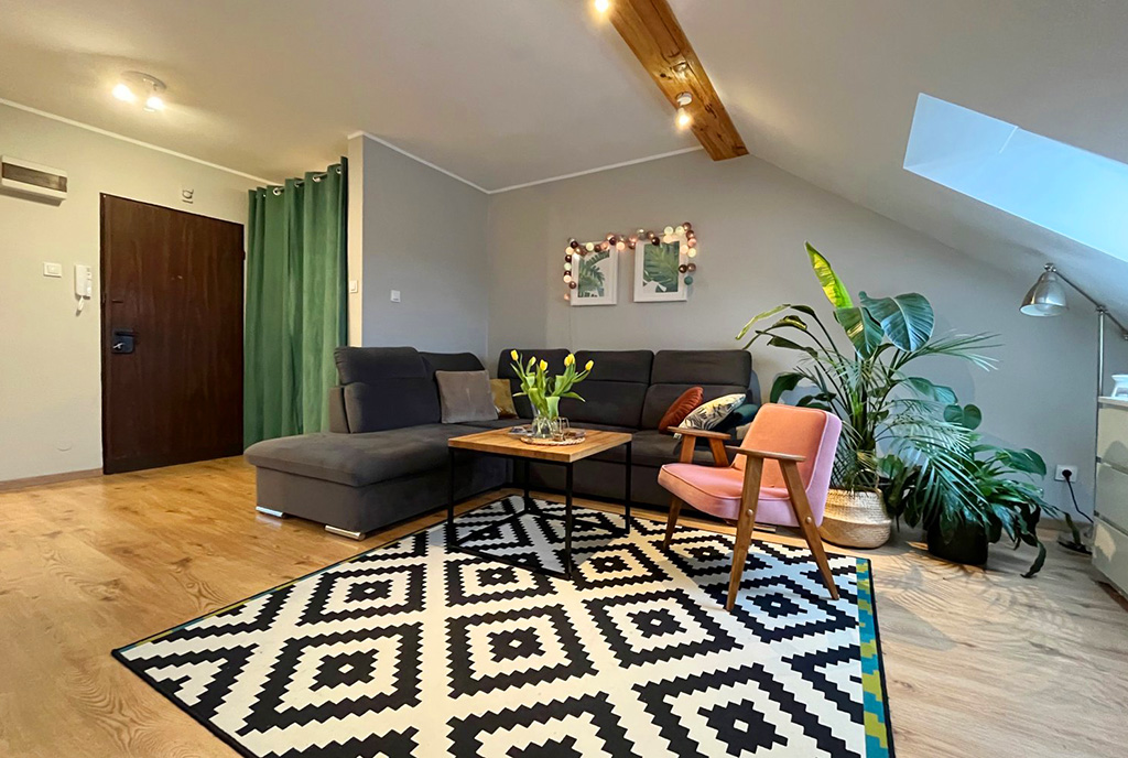 druga strona salonu w luksusowym apartamencie na sprzedaż Szczecin