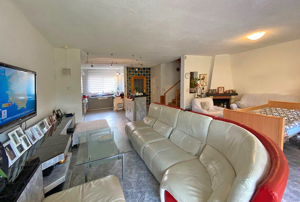 zapierający dech w piersiach pokój gościnny w luksusowej willi na sprzedaż Szczecin