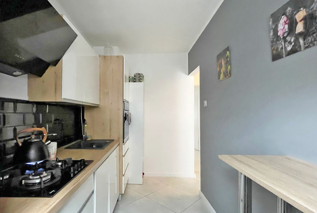 funkcjonalnie zaaranżowana kuchnia w ekskluzywnym apartamencie na sprzedaż Gorzów Wielkopolski