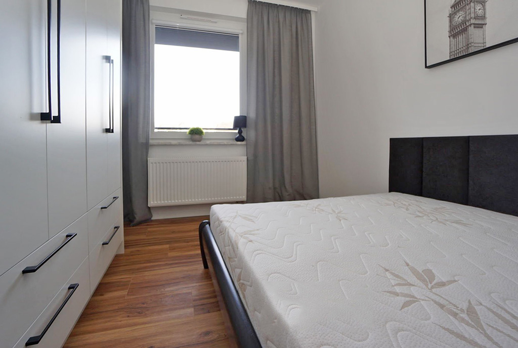 kameralna sypialnia w ekskluzywnym apartamencie na wynajem Piotrków Trybunalski