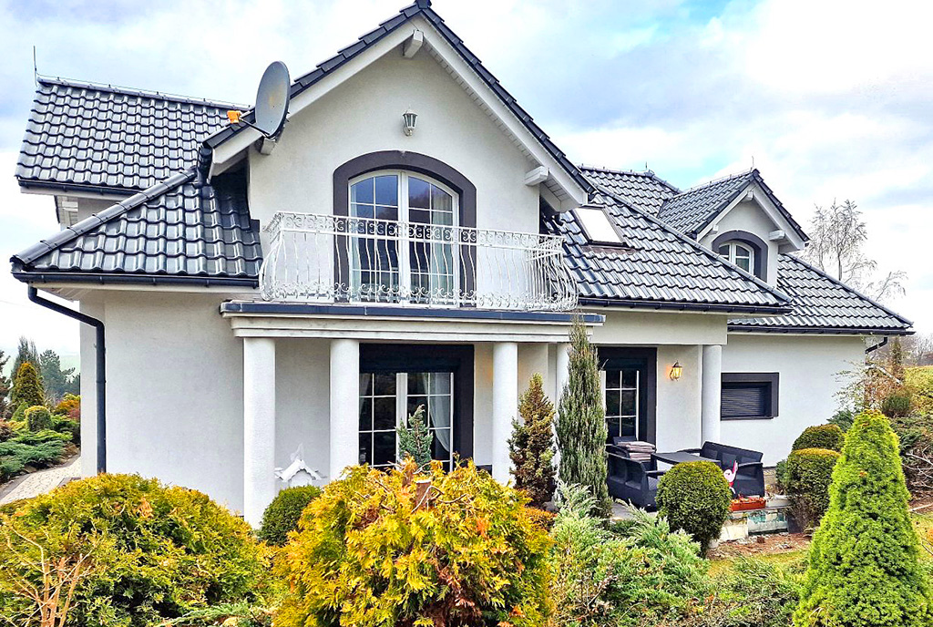 imponująca bryła ekskluzywnej willi do sprzedaży Bielsko-Biała (okolice)