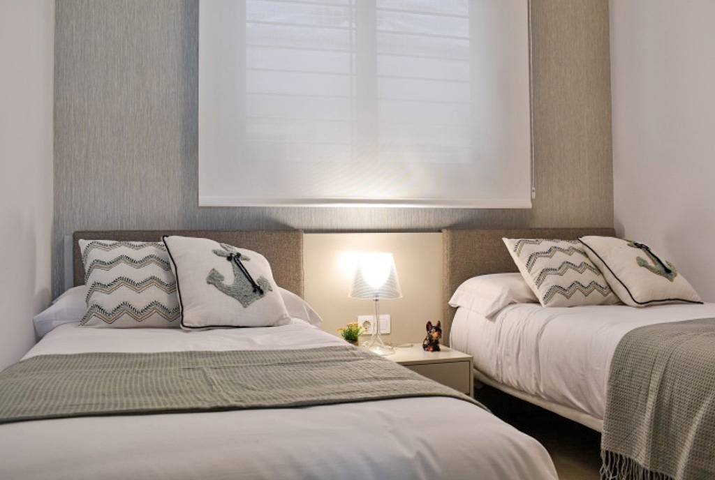 zaciszna sypialnia w ekskluzywnym apartamencie do sprzedaży Hiszpania (Playa Flamenca)